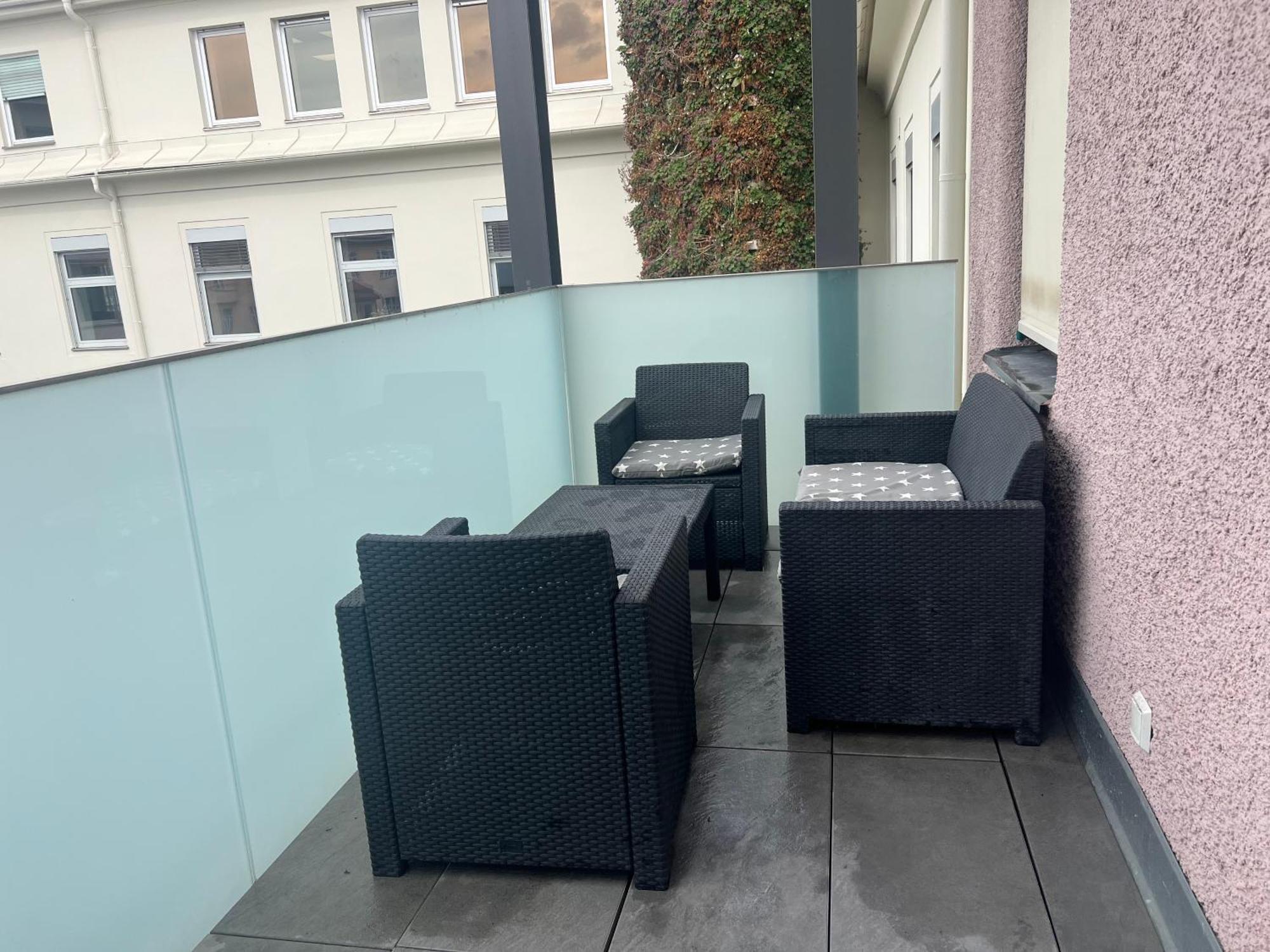 Loft Mit Kingsize Wasserbett Graz Exterior photo